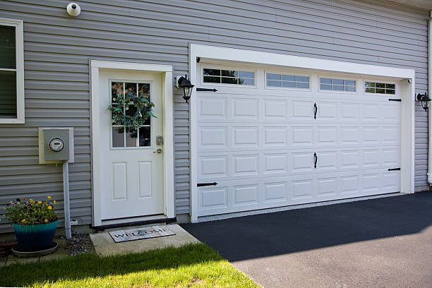 24/7 Emergency Garage Door Installation experts in Jamestown, NC